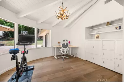 11365 Thurston Pl, Los Angeles, CA 90049 - Photo 4