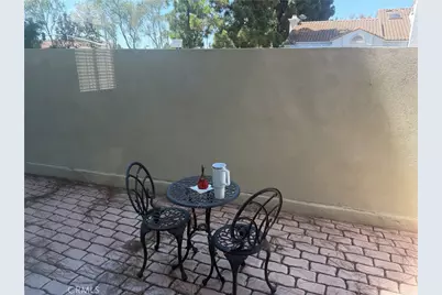 80 Almador, Irvine, CA 92614 - Photo 6