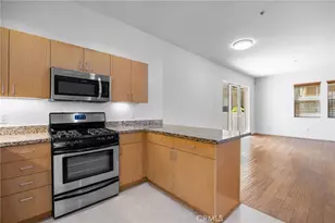 917 S New Hampshire, Los Angeles, CA 90006 - Photo 14