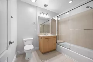 917 S New Hampshire, Los Angeles, CA 90006 - Photo 22