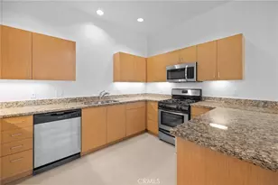 917 S New Hampshire, Los Angeles, CA 90006 - Photo 12