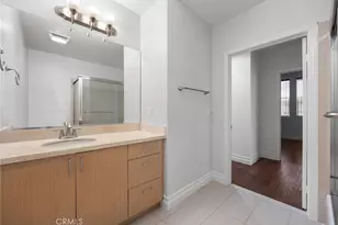 917 S New Hampshire, Los Angeles, CA 90006 - Photo 32