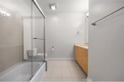 917 S New Hampshire #215, Los Angeles, CA 90006 - Photo 30