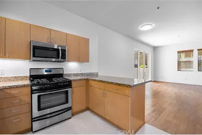 917 S New Hampshire #215, Los Angeles, CA 90006 - Photo 12