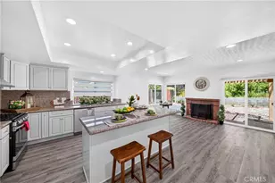 404 Continental Ct, Newbury Park, CA 91320 - Photo 4
