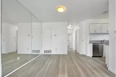1104 S Mantle Lane #28D, Santa Ana, CA 92705 - Photo 18