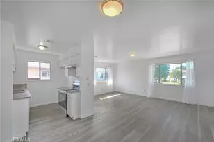 1104 S Mantle Ln, Santa Ana, CA 92705 - Photo 16