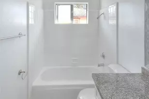 1104 S Mantle Ln, Santa Ana, CA 92705 - Photo 30