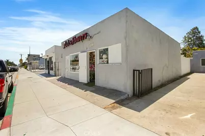 322 E Market Street, Long Beach, CA 90805 - Photo 4