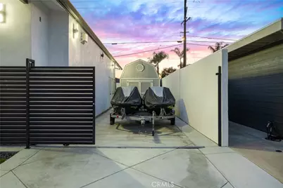 17451 Avalon, Huntington Beach, CA 92647 - Photo 60