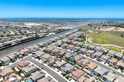 17382 Burrows, Huntington Beach, CA 92649 - Photo 66