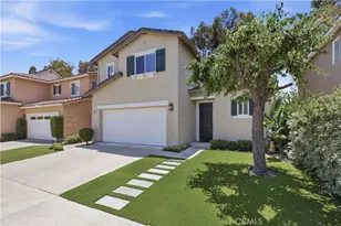 102 Millbrook, Irvine, CA 92618 - Photo 8