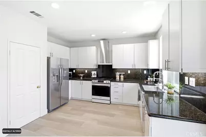 102 Millbrook, Irvine, CA 92618 - Photo 14