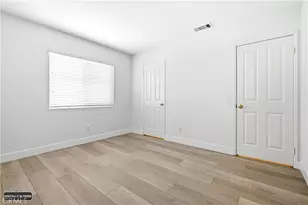 102 Millbrook, Irvine, CA 92618 - Photo 32