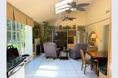 9689 Guava Avenue, Fountain Valley, CA 92708 - Photo 10