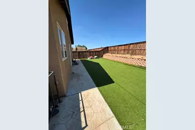 13745 Bayberry, Victorville, CA 92392 - Photo 24