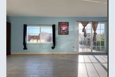 11910 Hawthorne, Hesperia, CA 92345 - Photo 18