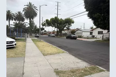 922 E 97th, Los Angeles, CA 90002 - Photo 4