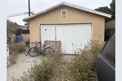 922 E 97th, Los Angeles, CA 90002 - Photo 2