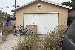 922 E 97th, Los Angeles, CA 90002 - Photo 2