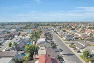 8101 Redford Ln, La Palma, CA 90623 - Photo 54
