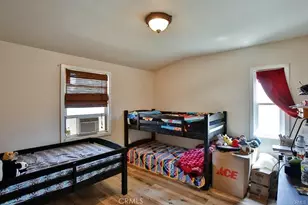 2302 W La Verne Ave, Santa Ana, CA 92704 - Photo 18