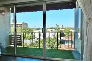 372 Carroll Park, Long Beach, CA 90814 - Photo 6