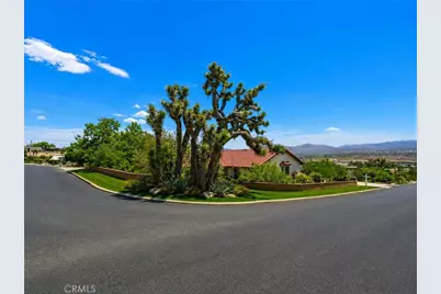 57419 Redondo St, Yucca Valley, CA 92284 - Photo 2
