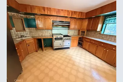 41045 Valley Of The Falls, Forest Falls, CA 92339 - Photo 14