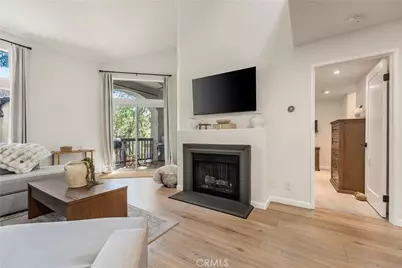 2960 Champion #710, Tustin, CA 92782 - Photo 2