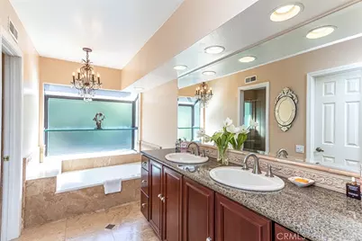 595 S Avenida Faro, Anaheim Hills, CA 92807 - Photo 10