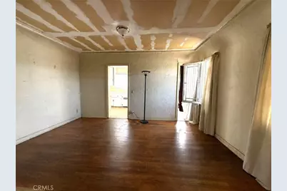 2211 W 79th Street, Inglewood, CA 90305 - Photo 4