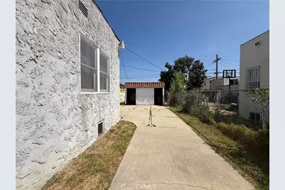 2211 W 79th Street, Inglewood, CA 90305 - Photo 20