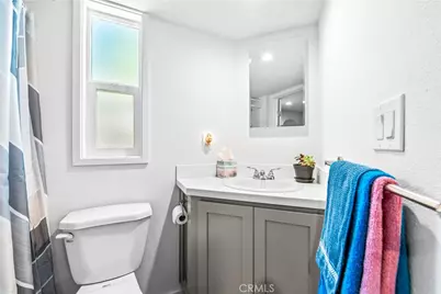4925 Holly, Long Beach, CA 90805 - Photo 36