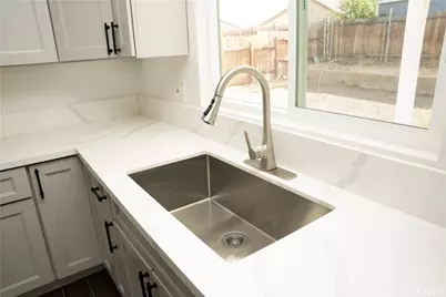 42809 Alexo Drive, Lancaster, CA 93536 - Photo 10