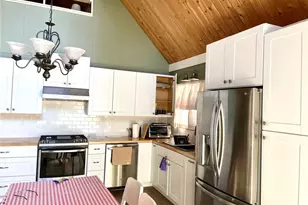 521 Grass Valley Rd, Lake Arrowhead, CA 92352 - Photo 8