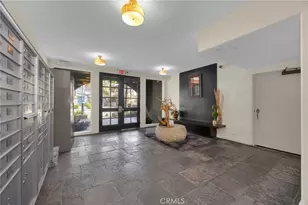 1351 N Orange Dr, Los Angeles, CA 90028 - Photo 20
