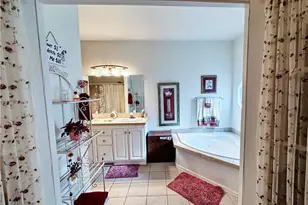 18601 Newland Street, Huntington Beach, CA 92646 - Photo 38