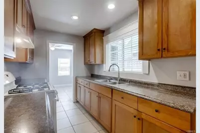 1007 Lewis Avenue, Long Beach, CA 90813 - Photo 26
