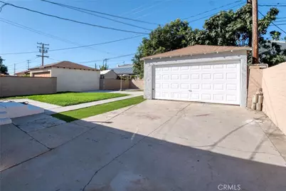 8237 Arnett, Downey, CA 90241 - Photo 22