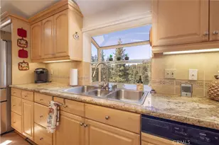 39147 Cedar Dell, Fawnskin, CA 92333 - Photo 12