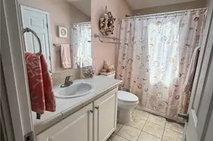 11 Pine Via, Anaheim, CA 92801 - Photo 20