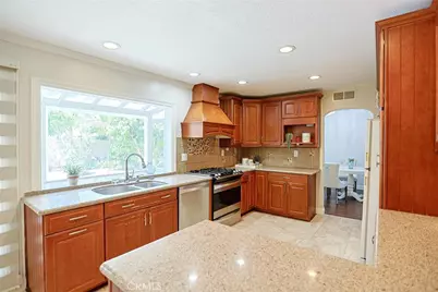 8563 Amazon River, Fountain Valley, CA 92708 - Photo 14