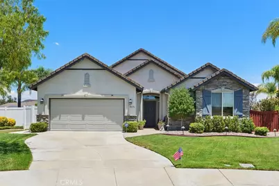 30276 Fetzer, Murrieta, CA 92563 - Photo 2