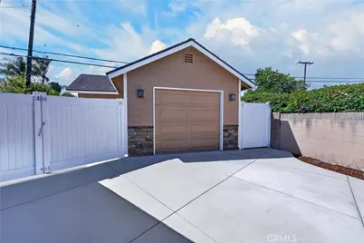 6832 Alexandria, Huntington Beach, CA 92647 - Photo 32
