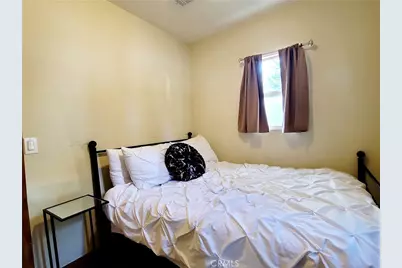 29251 Lake Brook, Cedar Glen, CA 92321 - Photo 14