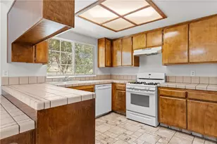 22917 Clover Spring Pl, Tehachapi, CA 93561 - Photo 14
