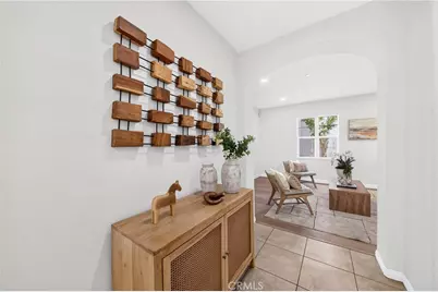 344 N Santa Maria, Anaheim, CA 92801 - Photo 2