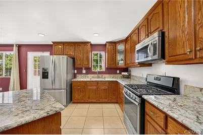1015 W 5th, Corona, CA 92882 - Photo 10