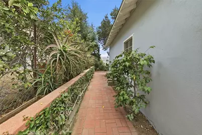 1566 Silverwood, Los Angeles, CA 90041 - Photo 40